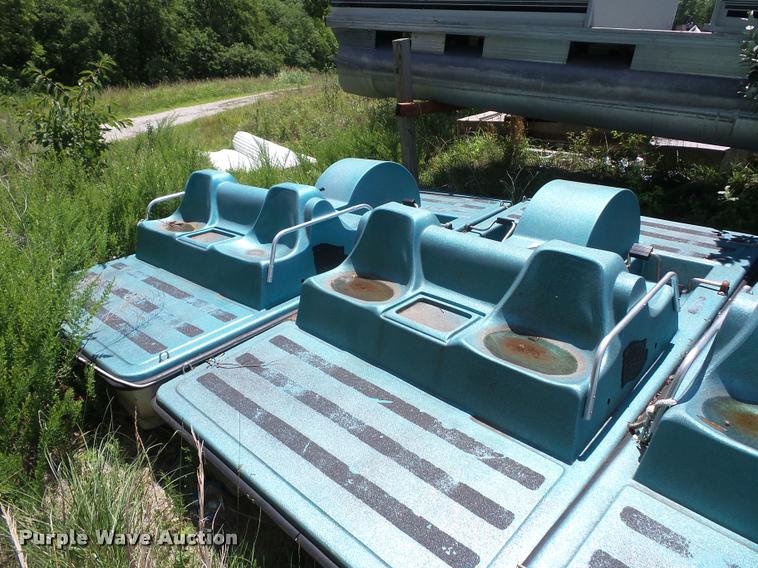 image for item CA9050 (4) paddle boats