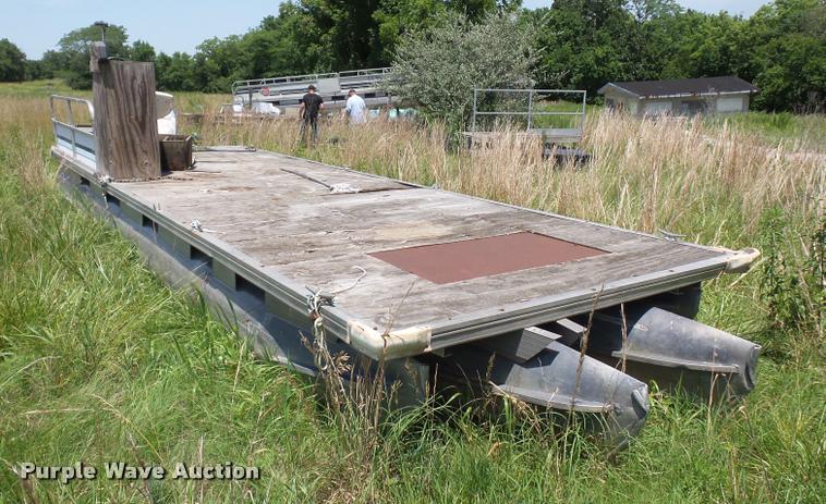 image for item CA9051 Pontoon barge