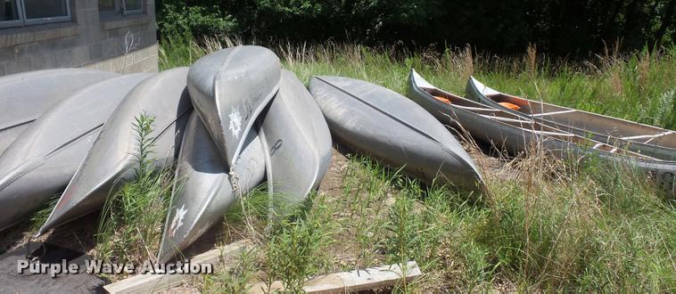 image for item CA9052 (9) canoes