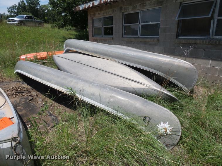 image for item CA9052 (9) canoes