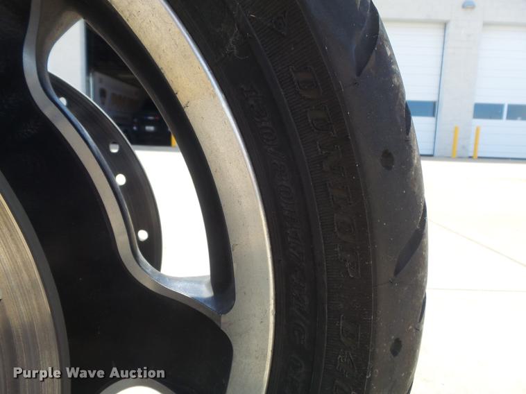 image for item CC9581 2009 Harley Davidson FLHPI tricycle motorcycle