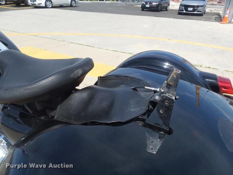 image for item CC9581 2009 Harley Davidson FLHPI tricycle motorcycle