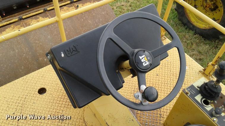 image for item DA1100 1998 Caterpillar CB-534C double drum roller