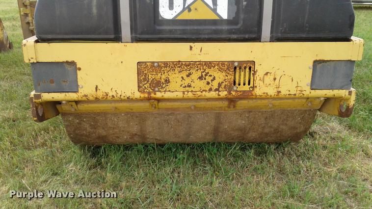 image for item DA1100 1998 Caterpillar CB-534C double drum roller