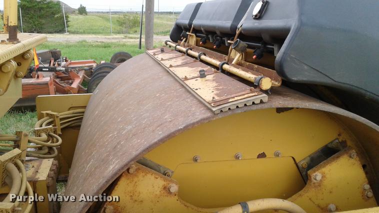 image for item DA1100 1998 Caterpillar CB-534C double drum roller