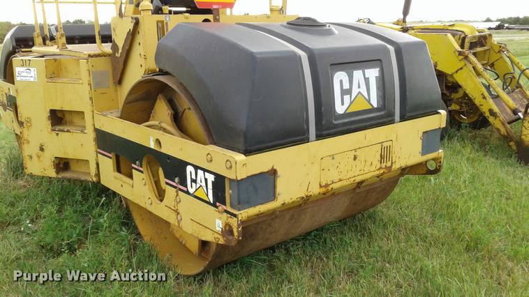 image for item DA1100 1998 Caterpillar CB-534C double drum roller