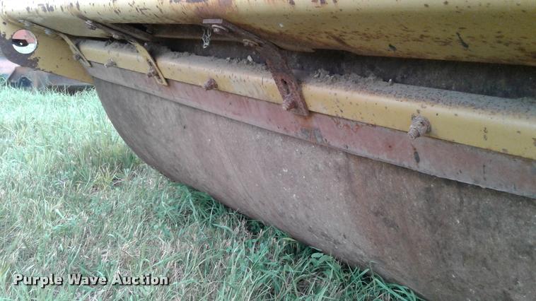 image for item DA1100 1998 Caterpillar CB-534C double drum roller