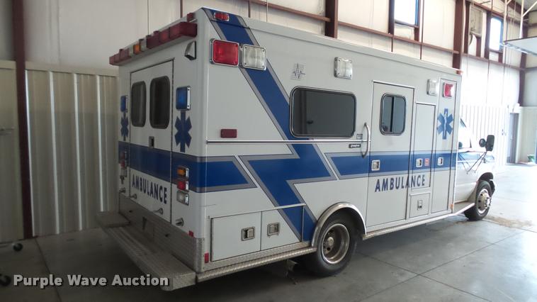 image for item DA1156 1996 Ford Econoline E350 ambulance