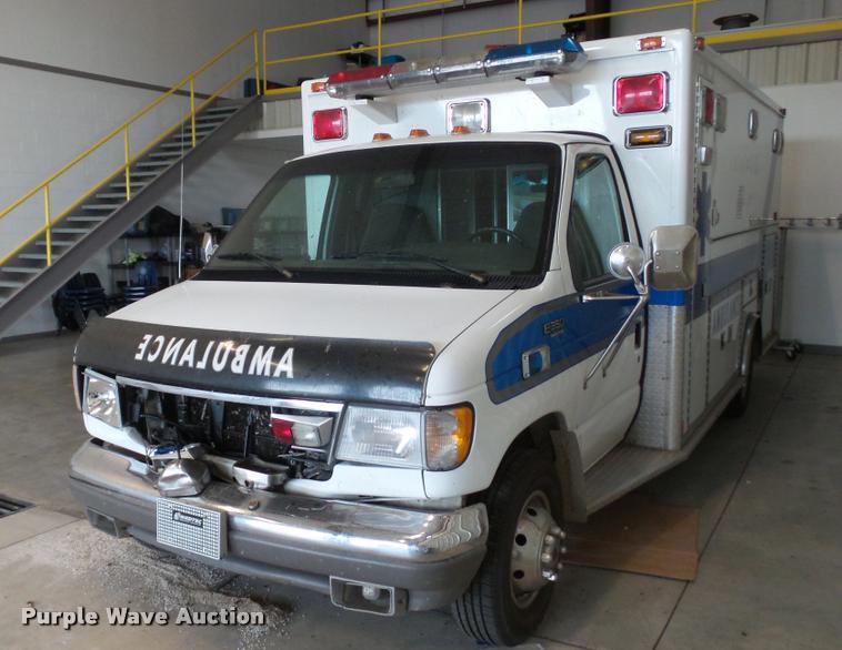 image for item DA1156 1996 Ford Econoline E350 ambulance