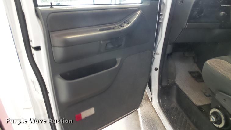 image for item DA1156 1996 Ford Econoline E350 ambulance