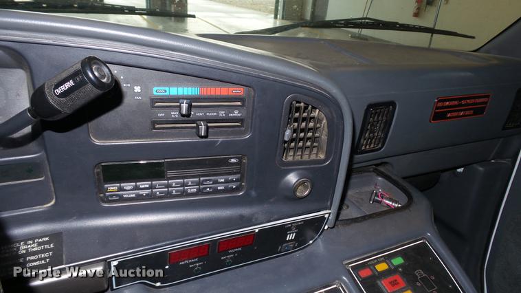image for item DA1156 1996 Ford Econoline E350 ambulance