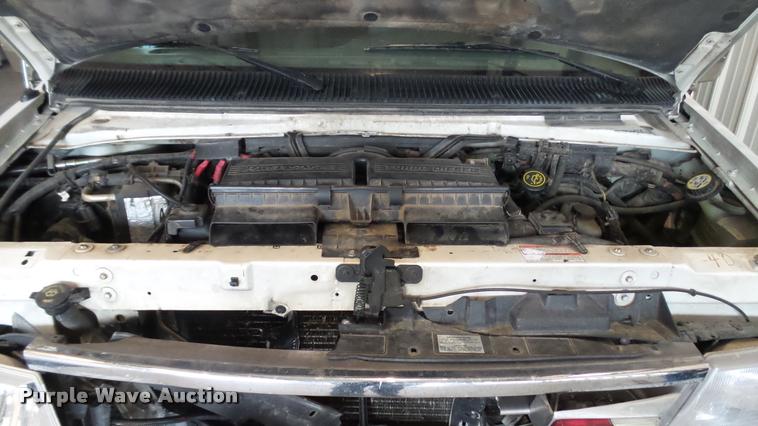 image for item DA1156 1996 Ford Econoline E350 ambulance