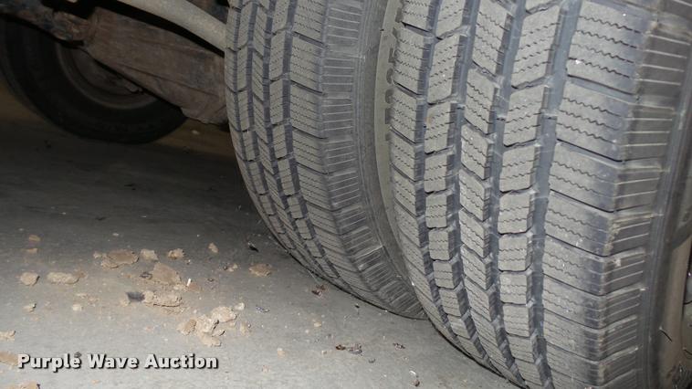 image for item DA1156 1996 Ford Econoline E350 ambulance