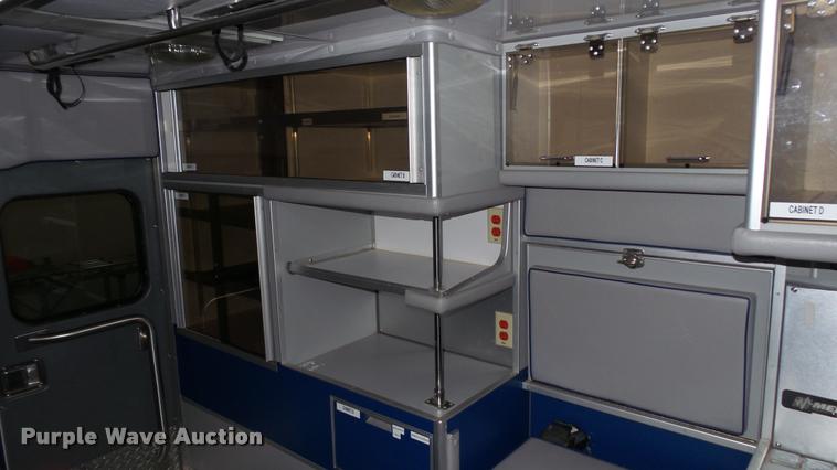 image for item DA1156 1996 Ford Econoline E350 ambulance