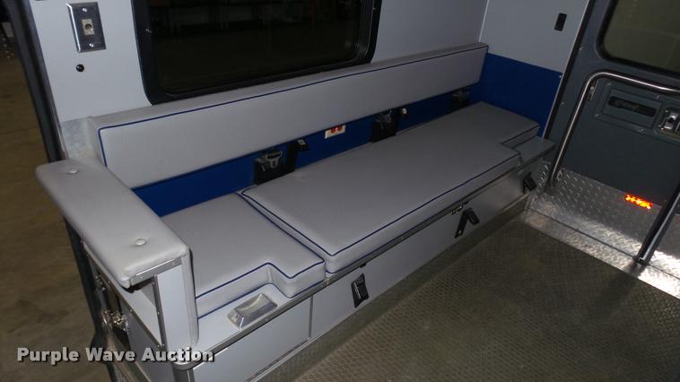image for item DA1156 1996 Ford Econoline E350 ambulance