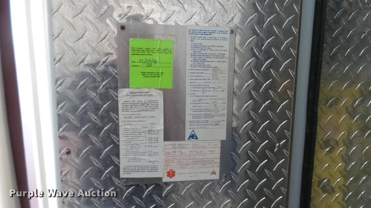 image for item DA1156 1996 Ford Econoline E350 ambulance