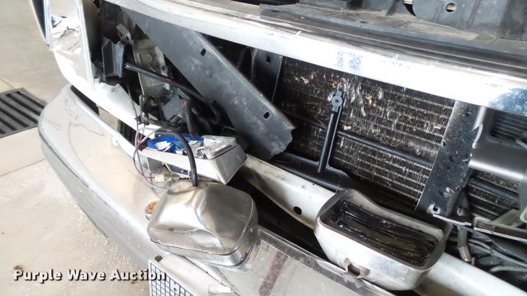 image for item DA1156 1996 Ford Econoline E350 ambulance