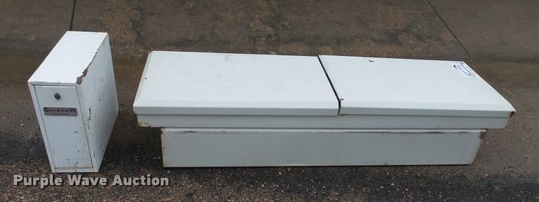 image for item DA1159 (2) toolboxes