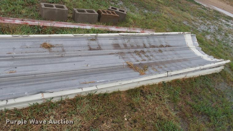 image for item DA1161 Sheet metal siding/roofing