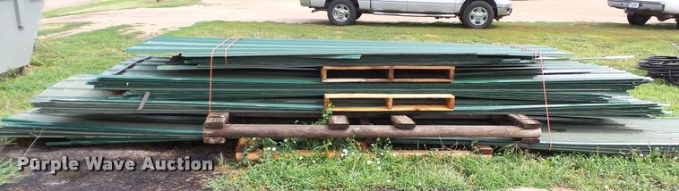 image for item DA1163 Sheet metal siding/roofing