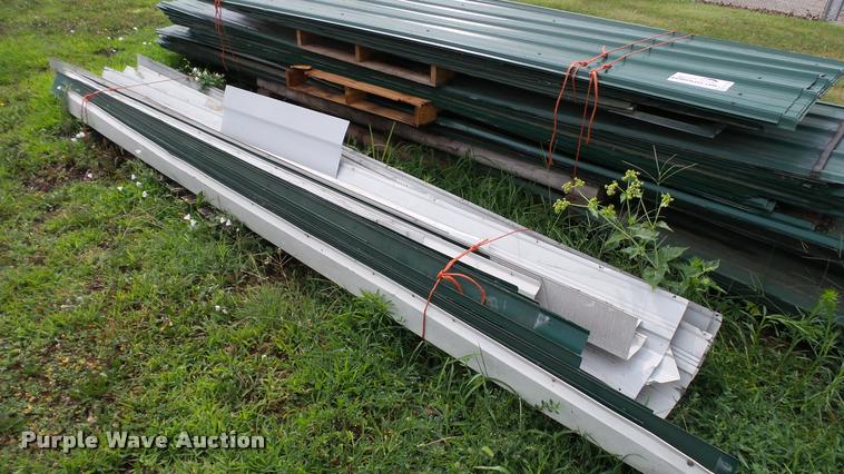 image for item DA1163 Sheet metal siding/roofing