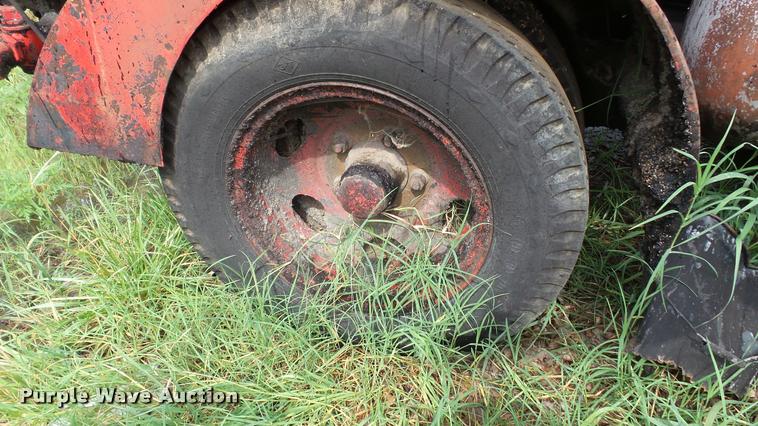 image for item DA1164 Oil distributor trailer