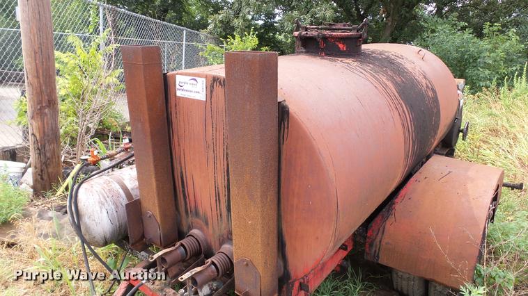 image for item DA1164 Oil distributor trailer