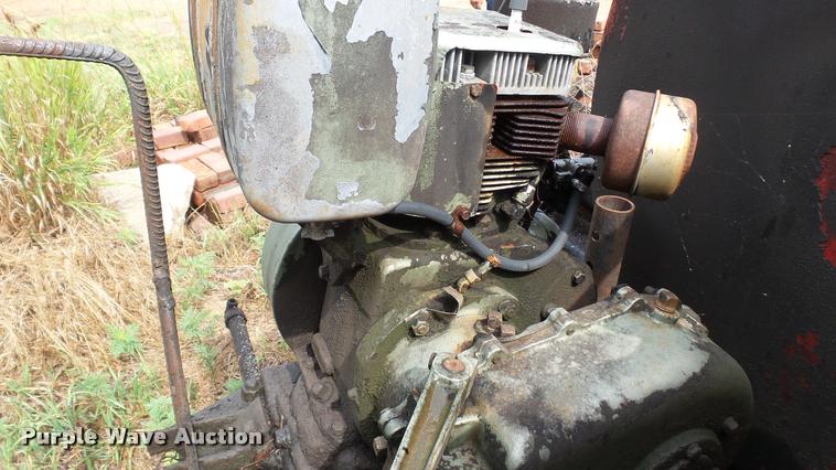 image for item DA1164 Oil distributor trailer