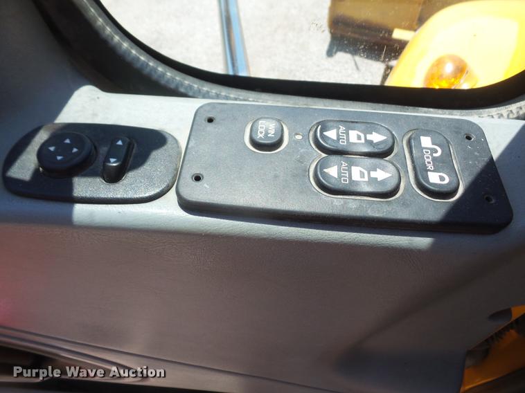 image for item DA1596 2002 International 7400 dump truck