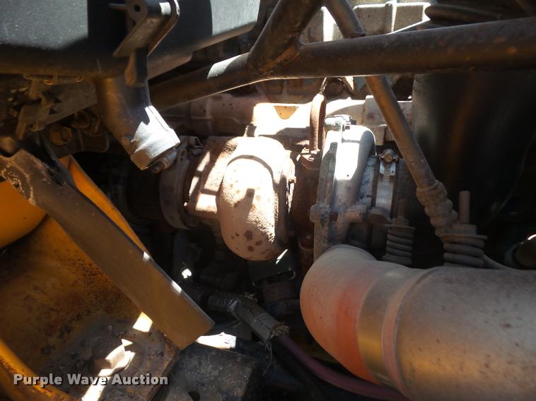 image for item DA1596 2002 International 7400 dump truck