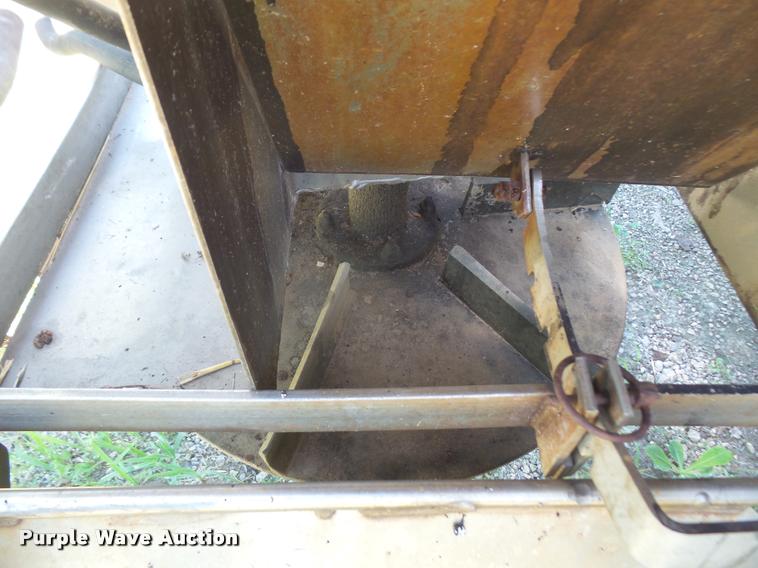 image for item DA1596 2002 International 7400 dump truck