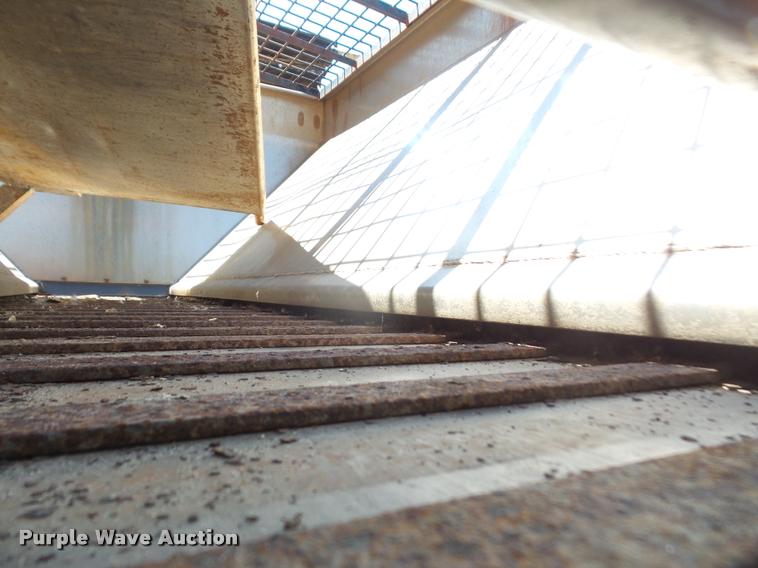 image for item DA1596 2002 International 7400 dump truck