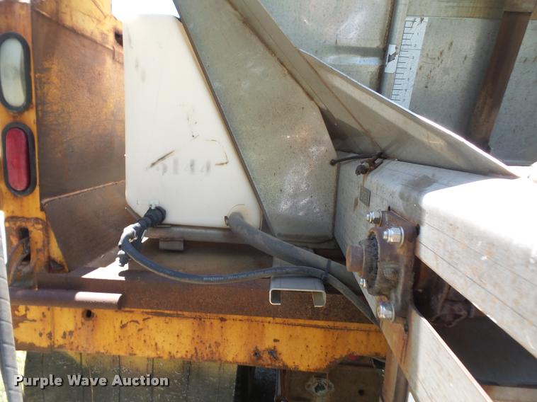 image for item DA1596 2002 International 7400 dump truck