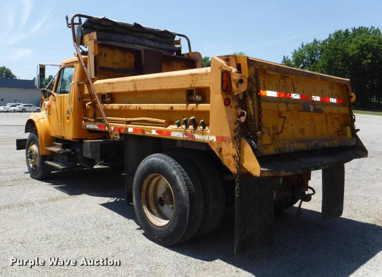 image for item DA1597 2000 International 4900 dump truck