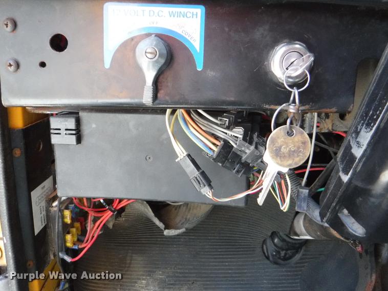 image for item DA1597 2000 International 4900 dump truck