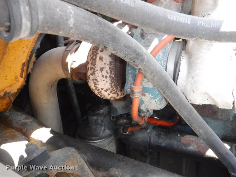 image for item DA1597 2000 International 4900 dump truck