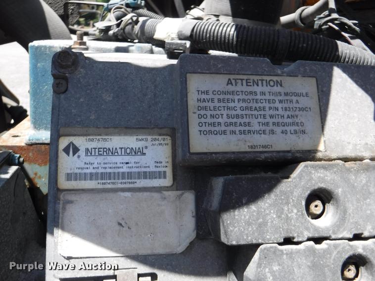 image for item DA1597 2000 International 4900 dump truck