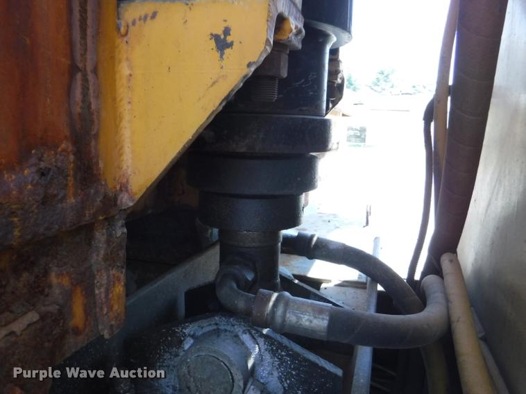 image for item DA1597 2000 International 4900 dump truck