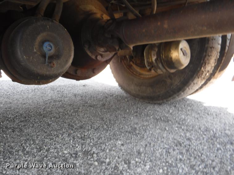 image for item DA1597 2000 International 4900 dump truck