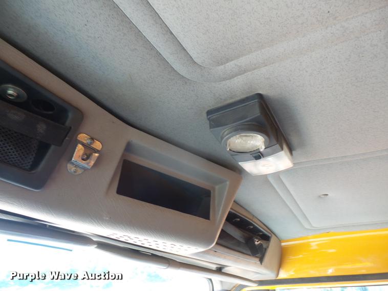 image for item DA1598 2002 International 2554 dump truck