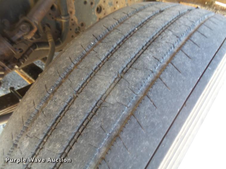 image for item DA1598 2002 International 2554 dump truck