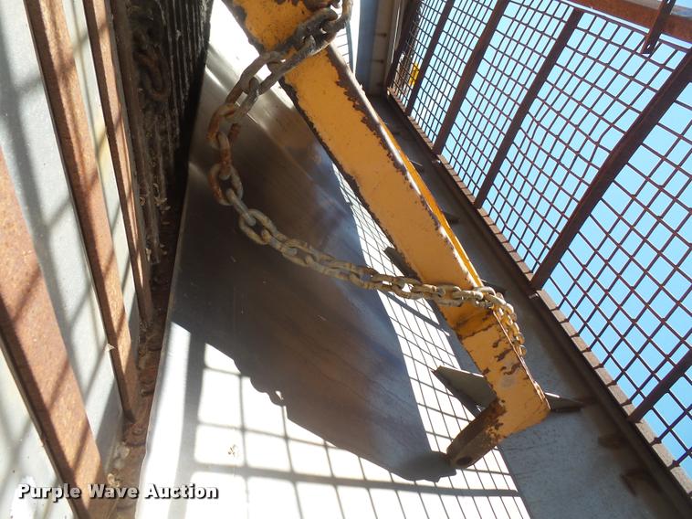 image for item DA1598 2002 International 2554 dump truck