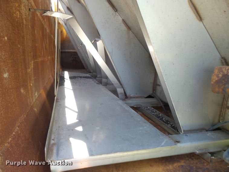 image for item DA1598 2002 International 2554 dump truck