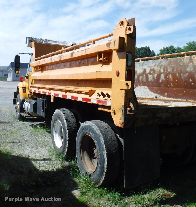 image for item DA1599 2006 International 7500 dump truck