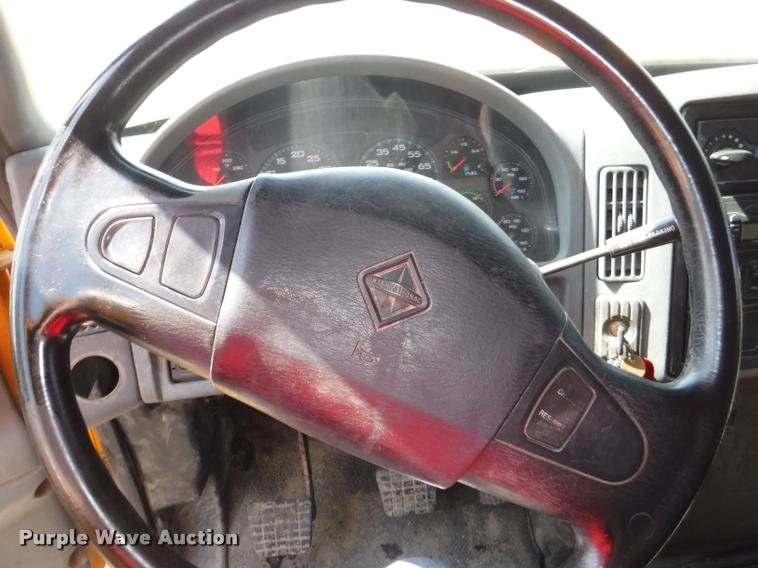 image for item DA1599 2006 International 7500 dump truck