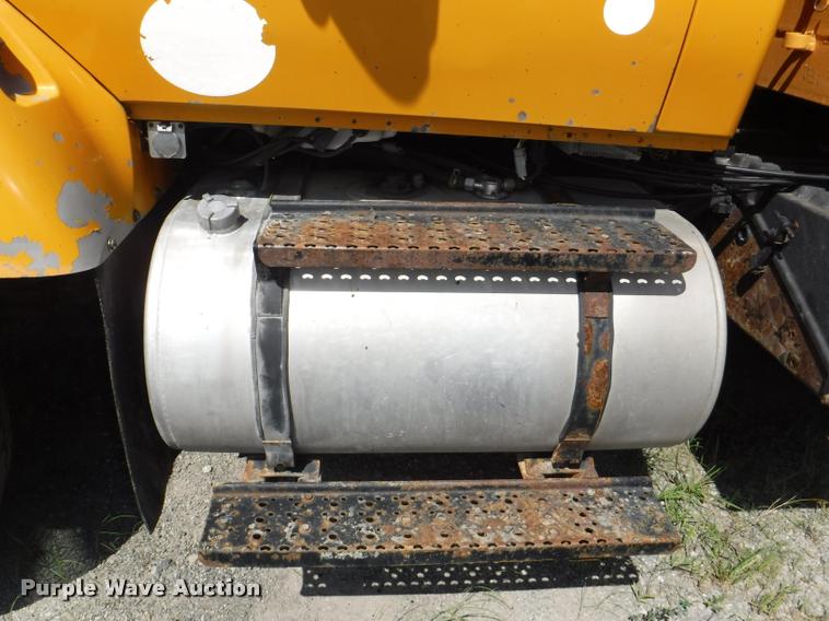 image for item DA1599 2006 International 7500 dump truck