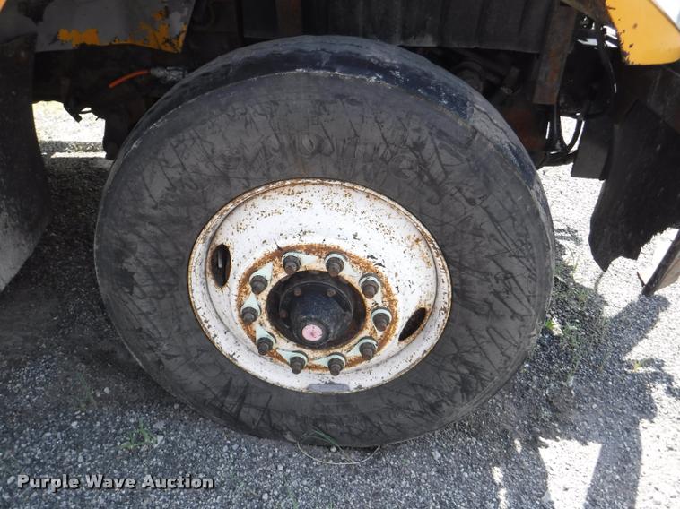 image for item DA1599 2006 International 7500 dump truck