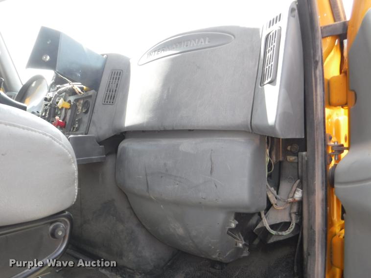 image for item DA1599 2006 International 7500 dump truck