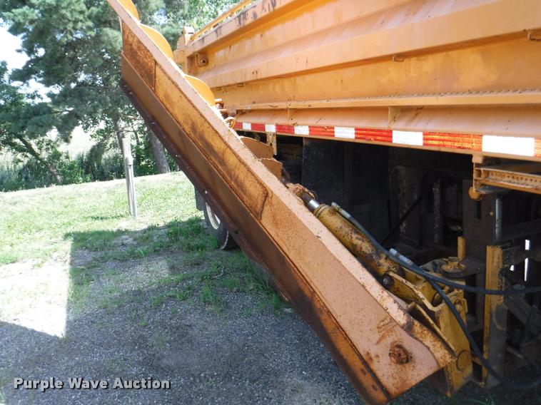 image for item DA1599 2006 International 7500 dump truck