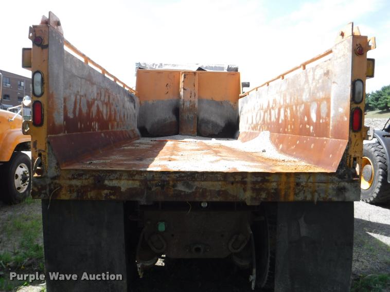 image for item DA1599 2006 International 7500 dump truck